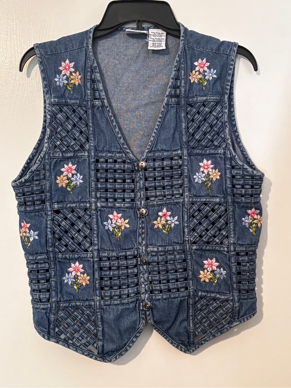 Bobbie Brooks M Blue Denim Embroidered Floral Vest